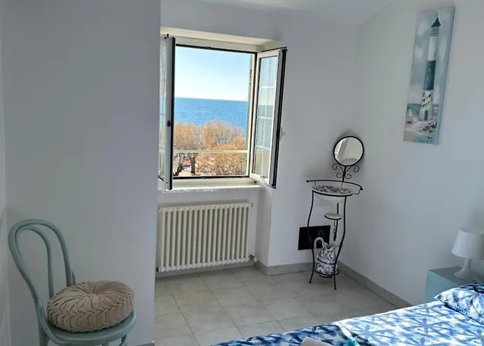 Perla Marina Lägenhet Riva Trigoso